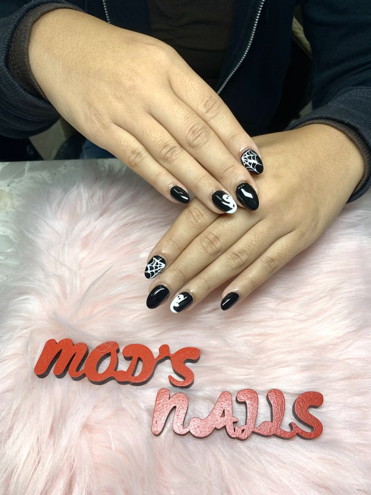 MOD’S NAILS 256 Photos & 14 Reviews 1208 Avenue Greene, Westmount