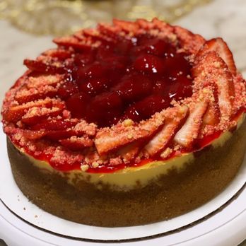 Sweet Secrets Bakery - Strawberry Cake Cheesecake - Bakeries Near Me Sweet Secrets Bakery - Strawberry Cake Cheesecake - Bakeries Near Me