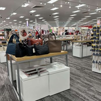 Target - Department Stores Near Me - Lombard, Illinois