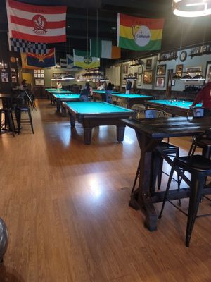 Uptown Pubhouse by null
