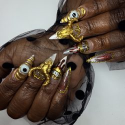 Daisy Nails