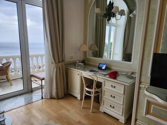 Grand Hotel Excelsior Vittoria by null