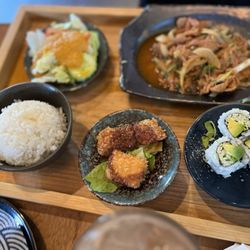 Takara Japanese Restaurant - Bulgogi spicy pork Bento Box Lunch Special