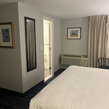 Seaglass Inn and Spa - Hotels Near Me - Provincetown, Massachusetts