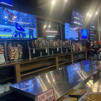 Uptown Garage Brewing - Bar - Breweries Near Me - Ankeny, Iowa Uptown Garage Brewing - Bar - Breweries Near Me - Ankeny, Iowa