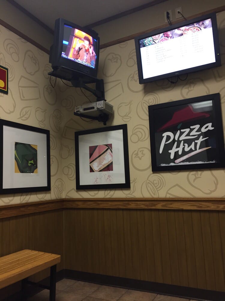 PIZZA HUT Updated August 2024 16 Reviews 1801 US Hwy 45, Columbus