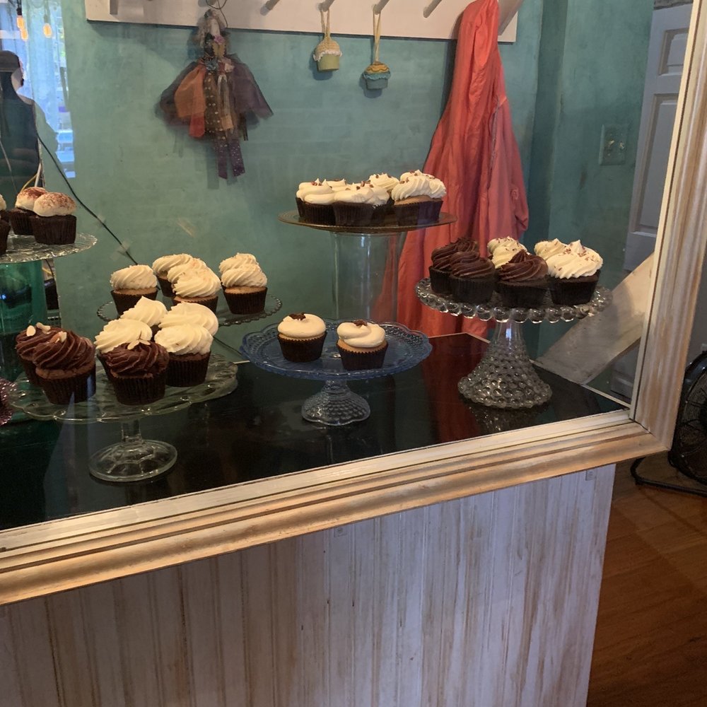Lavender Moon Cupcakery - Cupcakes - Bakeries Near Me - Alexandria, Virginia Lavender Moon Cupcakery - Cupcakes - Bakeries Near Me - Alexandria, Virginia