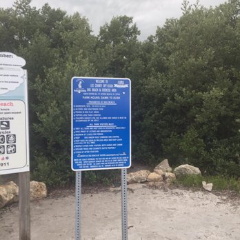 Dog Beach - Entrance - Beaches Near Me - Fort Myers Beach, Florida
