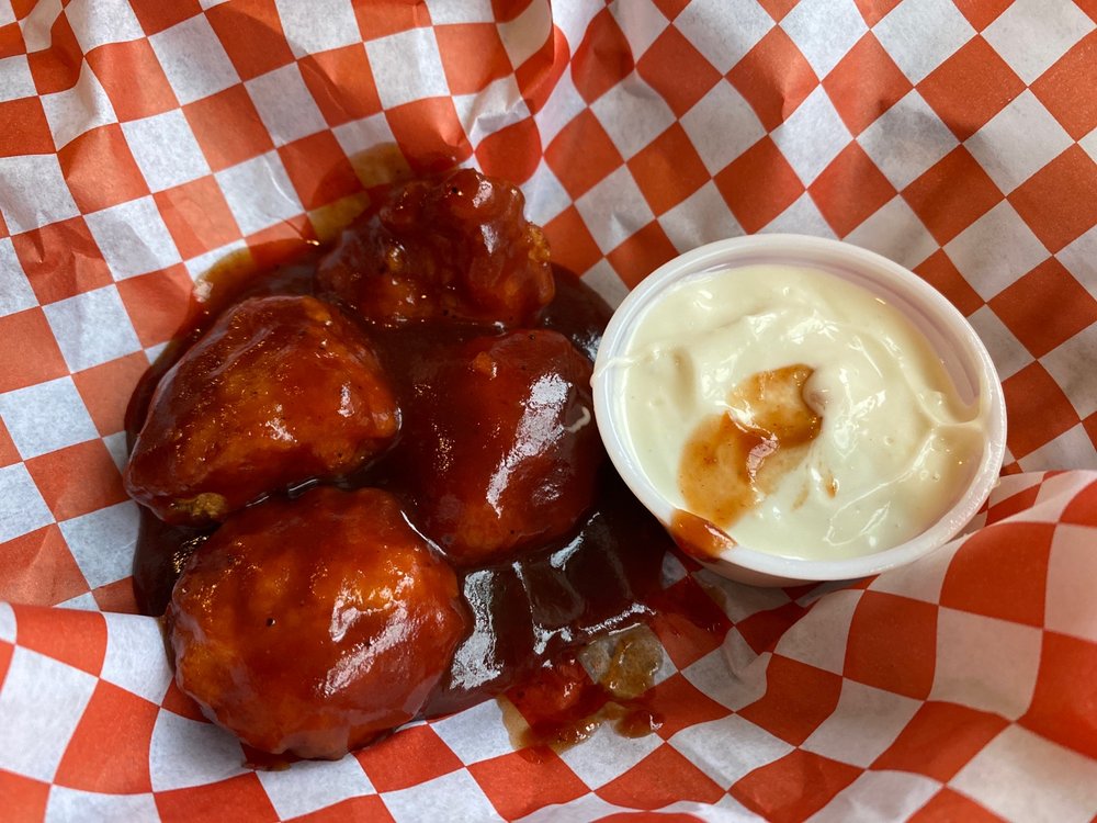 Food from Hobie's Sports Den