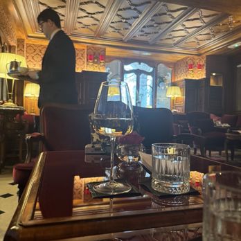 Hôtel Regina Louvre Paris - Hotels Near Me - Paris, 75 Hôtel Regina Louvre Paris - Hotels Near Me - Paris, 75