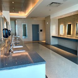 George Bush Intercontinental Airport - Terminal C - Women's bathroom in Terminal C at IAH - spacious and clean