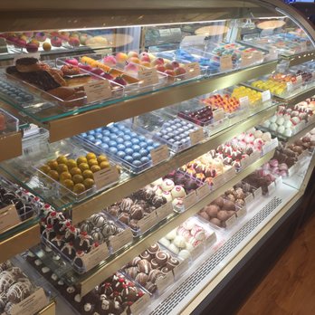 Lolli & Pops - Candy Stores Near Me - Louisville, Kentucky