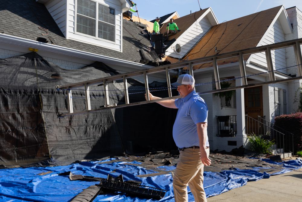 Slide of Seawright Roofing