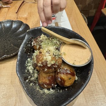 IPPUDO 5th Avenue - Ramen Near Me - New York, New York
