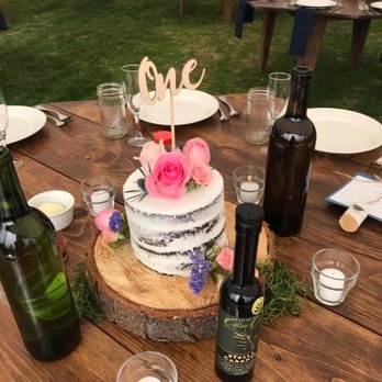 L&R Farms - cake centerpieces - Florists Near Me L&R Farms - cake centerpieces - Florists Near Me