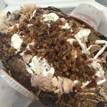 Boutte’s BBQ - Chicken stuffed baked potatoes - Food Trucks Near Me - Fresno, Texas Boutte’s BBQ - Chicken stuffed baked potatoes - Food Trucks Near Me - Fresno, Texas