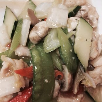 Asian Spice - Moo goo gai pan - a good mix of vege and chicken. - Chinese Near Me - Tucson, Arizona Asian Spice - Moo goo gai pan - a good mix of vege and chicken. - Chinese Near Me - Tucson, Arizona