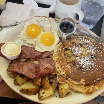 Millie's Cafe - Monkey Pancake with Turkey Bacon - Breakfast & Brunch Near Me - Los Angeles, California Millie's Cafe - Monkey Pancake with Turkey Bacon - Breakfast & Brunch Near Me - Los Angeles, California