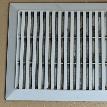 Far West Motel - Dirty vent fan in the bathroom - Hotels Near Me - Forks, Washington Far West Motel - Dirty vent fan in the bathroom - Hotels Near Me - Forks, Washington
