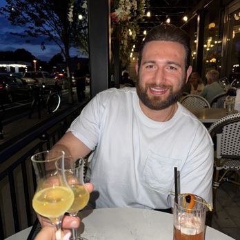 Mida - Wine Bars Near Me - Boston, Massachusetts
