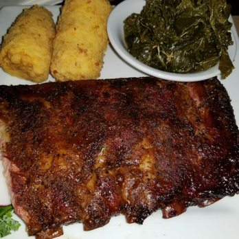 Annapolis Smokehouse & Tavern - 1/2 rack St Louis ribs @ Annapolis Smokehouse & Tavern - Barbeque Near Me - Annapolis, Maryland