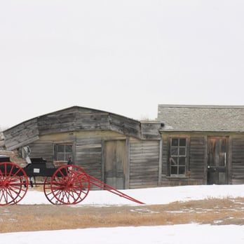 Badlands National Park - Pioneer settlement outside of the Badlands - Parks Near Me - Interior, South Dakota