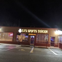 T J's Sports Tavern - Front parking