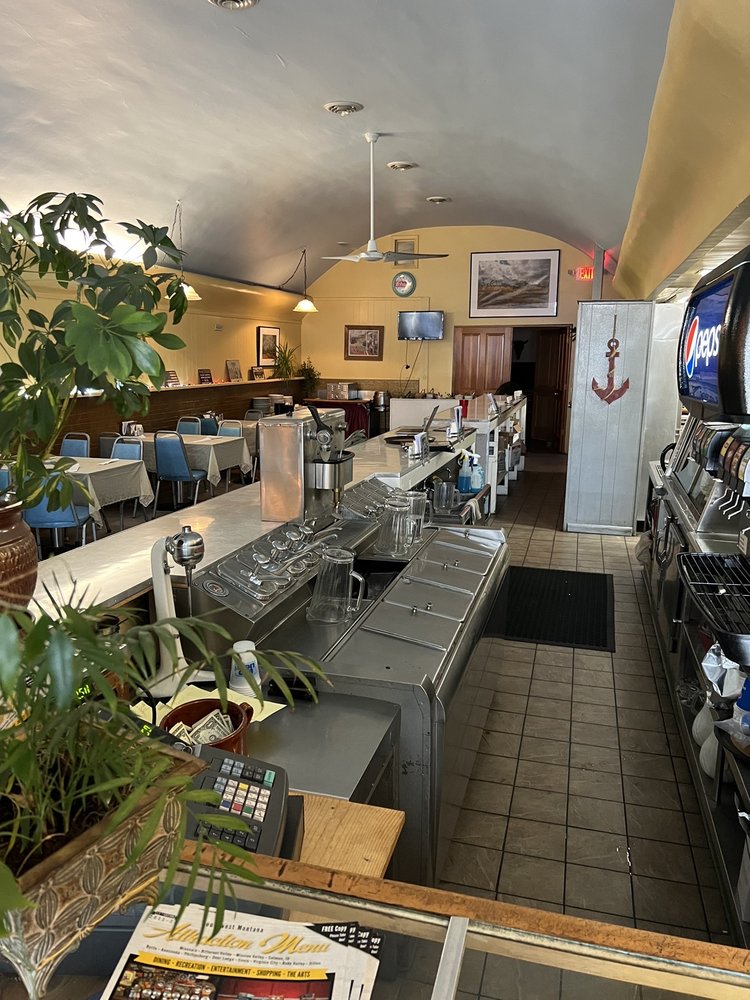 BLUE ANCHOR BAR Updated October 2024 11 Photos 102 N Main St