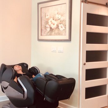 Pinklicious Nails & Spa - Nail Salons Near Me - Wilmette, Illinois