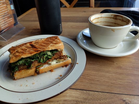Café Tuyo by null