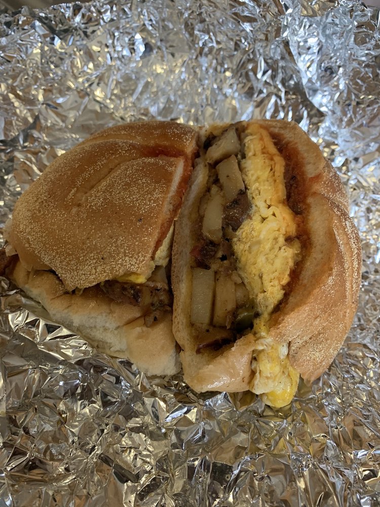 29 Photos & 24 Reviews 160 Lockwood Ave