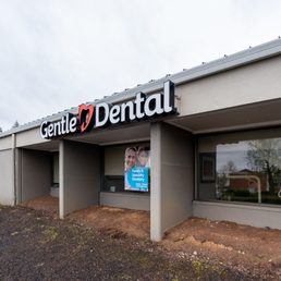Exterior outside entrance of Gentle Dental Skyline - Salem, Oregon Exterior outside entrance of Gentle Dental Skyline - Salem, Oregon