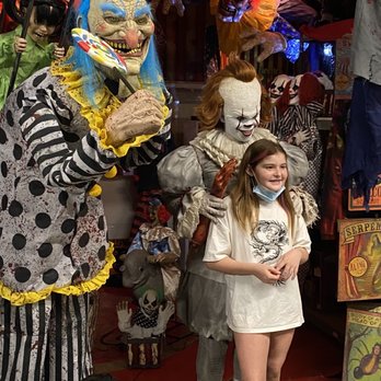 Halloween Bootique - Costumes Near Me - Costa Mesa, California