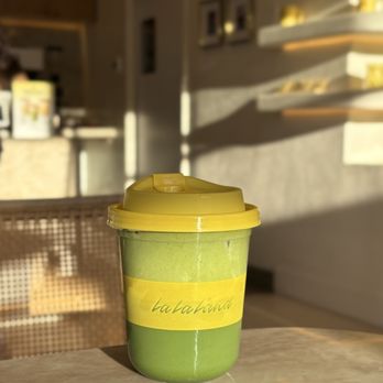 La La Land - Matcha squared latte - Cafes Near Me - Los Angeles, California La La Land - Matcha squared latte - Cafes Near Me - Los Angeles, California