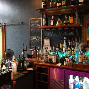 Phatsy Kline's Parlor Lounge - Cocktail Bars Near Me - Eureka, California