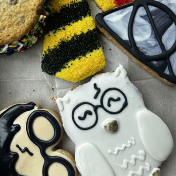 Cinotti's Bakery & Deli - Bakeries Near Me - Jacksonville Beach, Florida
