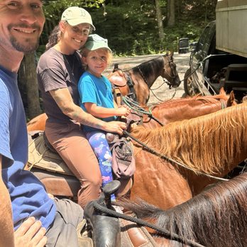 Chunky Gal Stables - Horseback Riding Near Me - Hayesville, North Carolina
