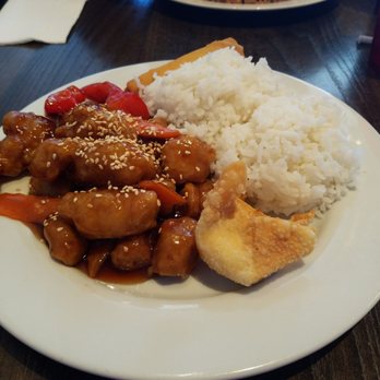 Ginger Zing - Yummy Honey Sesame Chicken lunch special! - Chinese Near Me - Mesa, Arizona