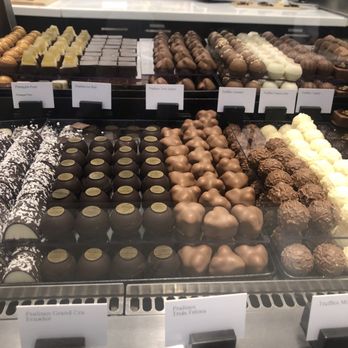 Läderach chocolatier suisse - Chocolate truffles - Chocolatiers & Shops Near Me - Sarasota, Florida Läderach chocolatier suisse - Chocolate truffles - Chocolatiers & Shops Near Me - Sarasota, Florida