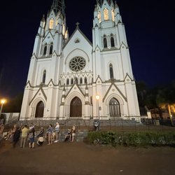 Savannah Tours and Tales
