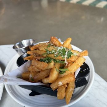 Splash - Garlic fries - Sports Bars Near Me - San Francisco, California Splash - Garlic fries - Sports Bars Near Me - San Francisco, California