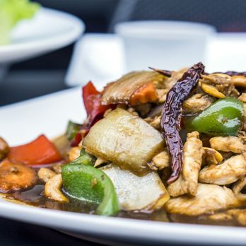 Urban Thai Bistro - Cashew chicken - Thai Near Me - Vancouver, British Columbia Urban Thai Bistro - Cashew chicken - Thai Near Me - Vancouver, British Columbia