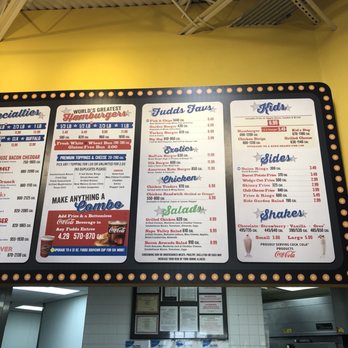 Fuddruckers - Burgers Near Me - Albuquerque, New Mexico