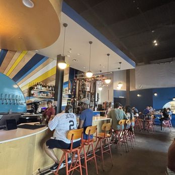 On Rotation Brewery & Kitchen - Brewpubs Near Me - Dallas, Texas On Rotation Brewery & Kitchen - Brewpubs Near Me - Dallas, Texas