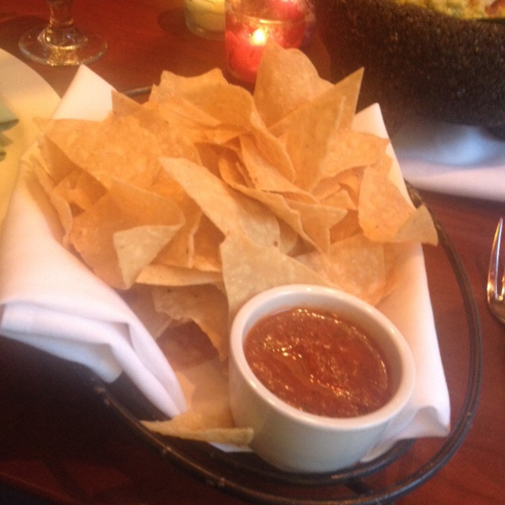 El Vez - Chips and salsa - Mexican Near Me - Philadelphia, Pennsylvania