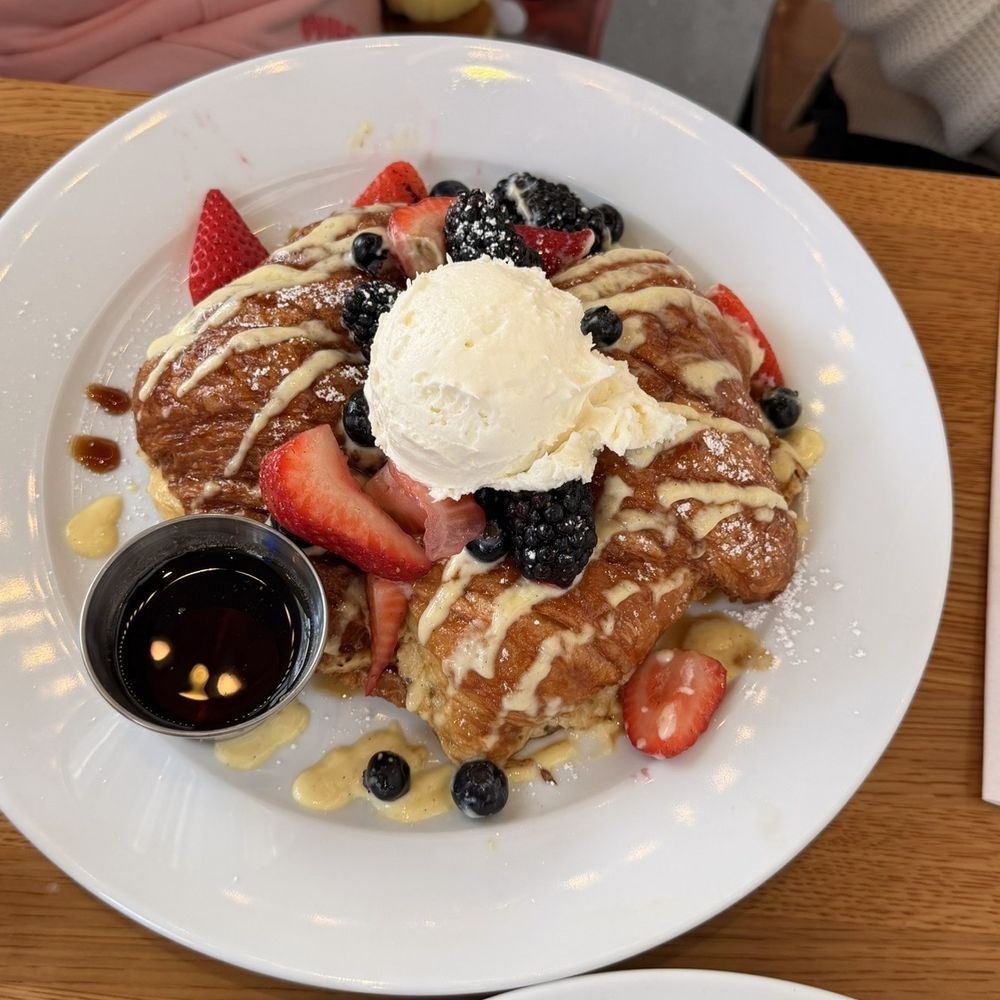 Bloom Eatery - Croissant French toast - Breakfast & Brunch Near Me - San Jose, California Bloom Eatery - Croissant French toast - Breakfast & Brunch Near Me - San Jose, California