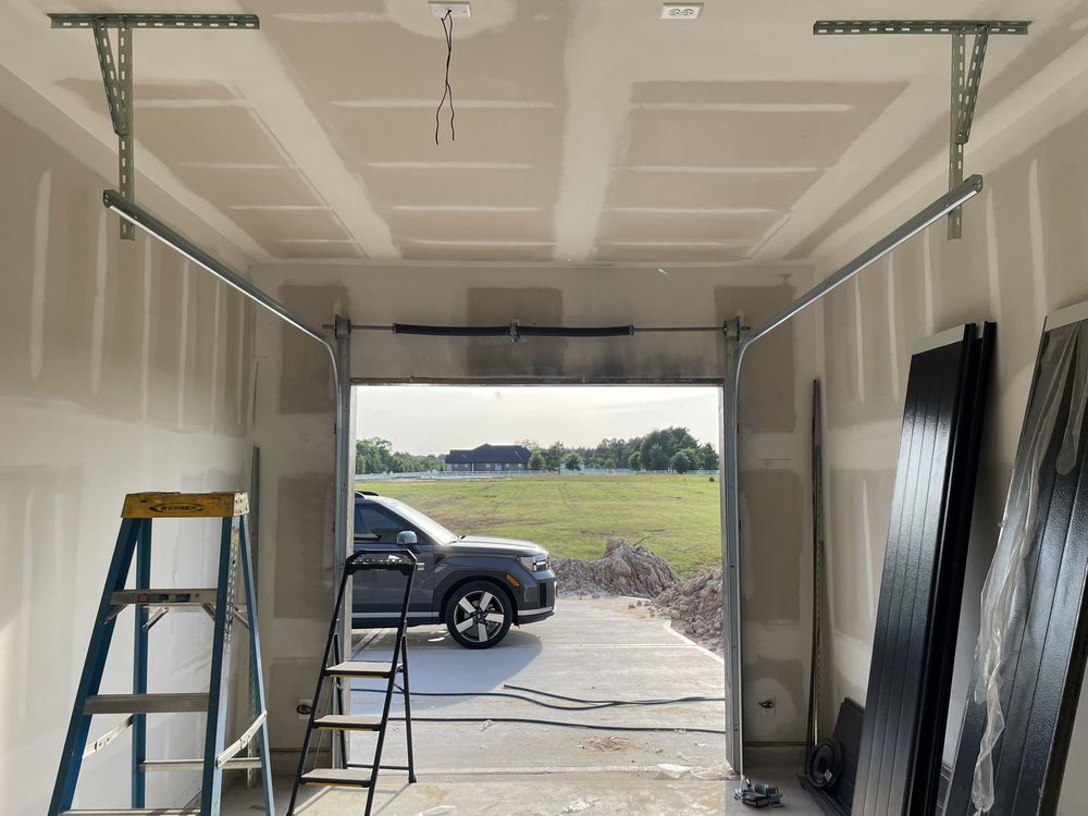 DWC Garage Doors - Garage Door Contractor in Houston, TX
