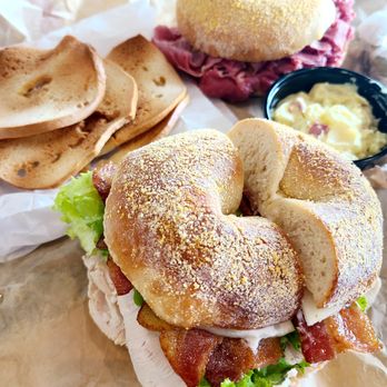 Lefty's Bagels - Bagels Near Me - Chesterfield, Missouri