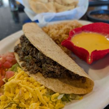 El Nuevo Mexico - Georgetown - Lunch. One entree, two sides, less than $10 - Mexican Near Me - Georgetown, Texas El Nuevo Mexico - Georgetown - Lunch. One entree, two sides, less than $10 - Mexican Near Me - Georgetown, Texas