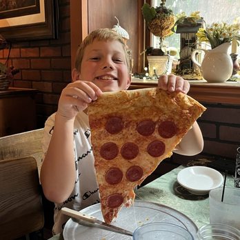 Alfresco's Italian Bistro - Pizza slice special...pizza was big and very tasty - Italian Near Me - Oneonta, New York